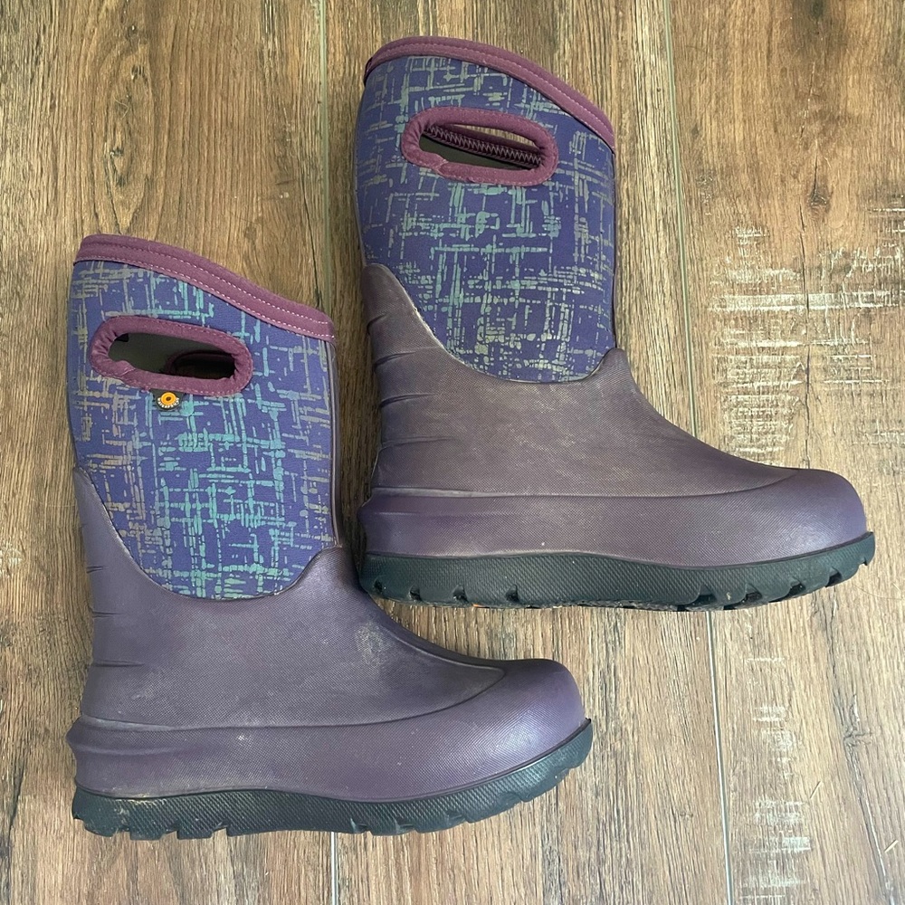 Bogs size 13 girls winter boots